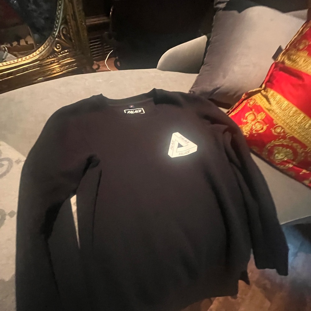 Palace Skateboards Logo Crewneck Sweater – Back Graphic